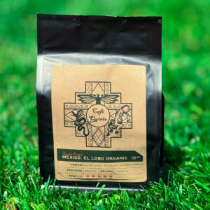 Mexico El Lobo dark roast coffee bag by Café Quinto