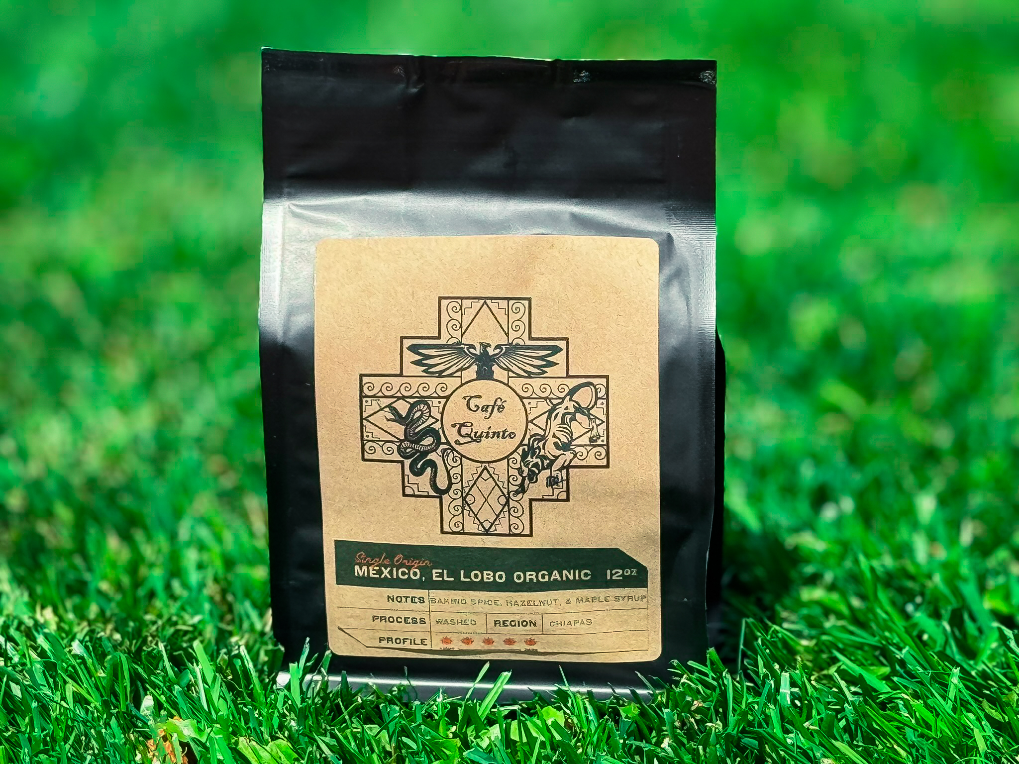 Mexico El Lobo dark roast coffee bag by Café Quinto